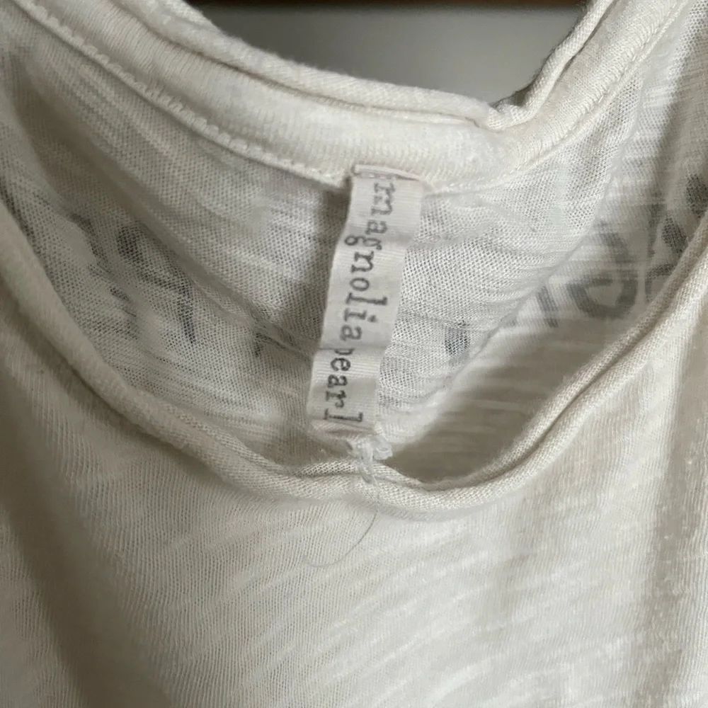 Magnolia Pearl White Graphic Short Sleeve Tee with Red Accents - Picture 4 of 8